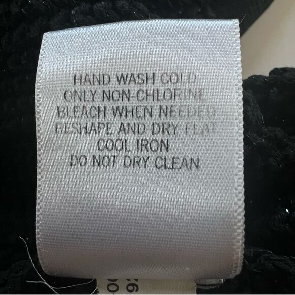 Banana Republic Shimmer Black Button up Cardigan Sweater Size M - Picture 13 of 13